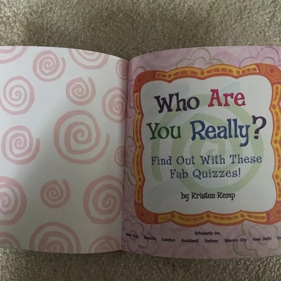 Fun girls book bundle - Picture 4 of 5